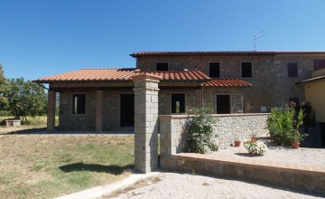 Farmhouses and farmsteads - JKM-1068